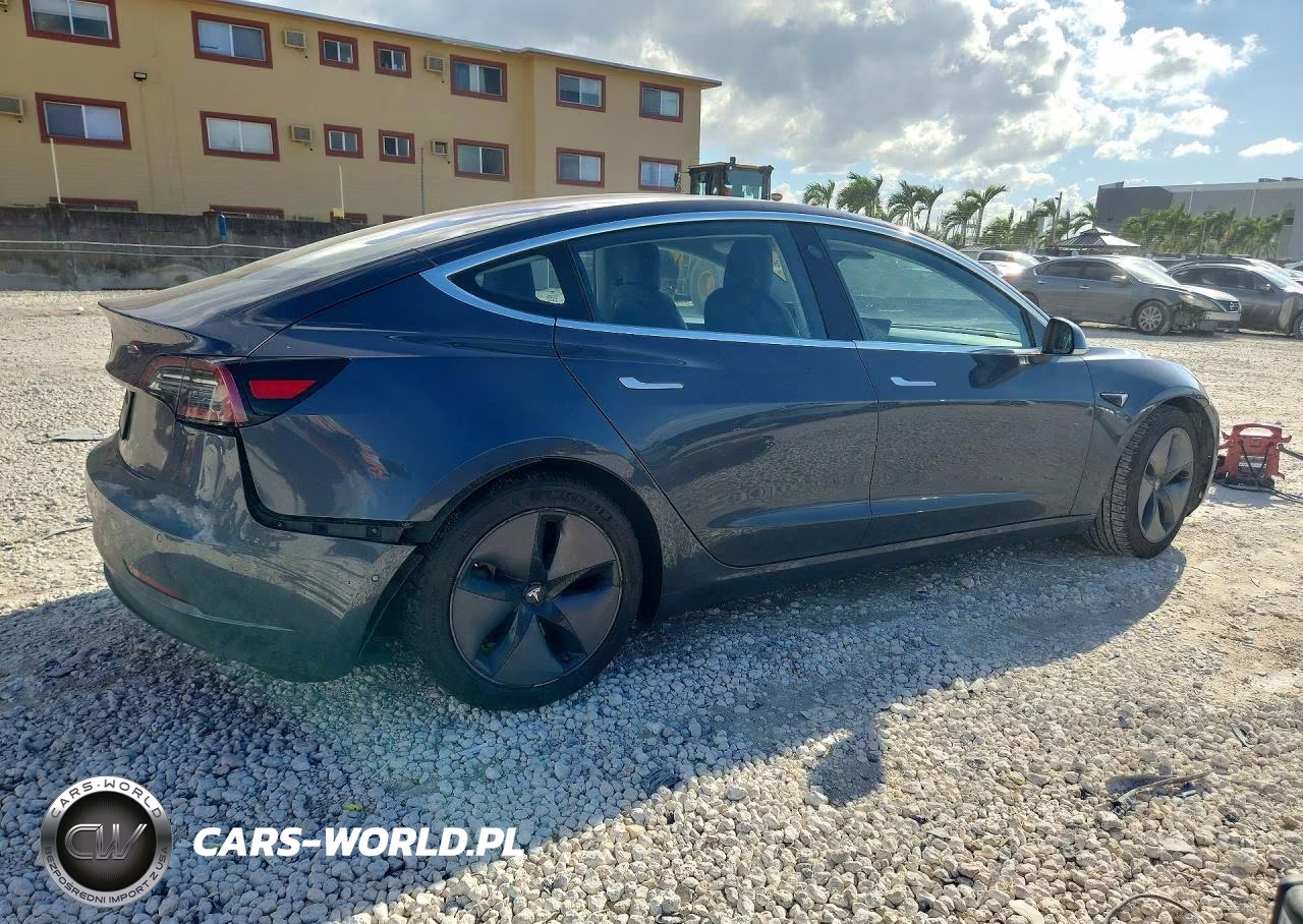 2018 Tesla Model 3 VIN:5YJ3E1EA5JF041538 - 3