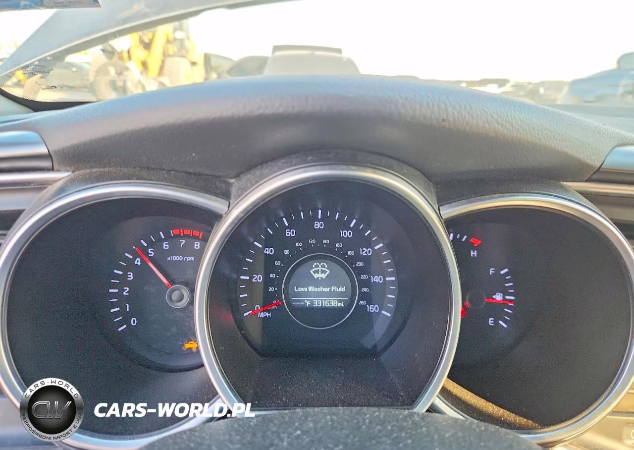 2015 Kia Optima Lx VIN:KNAGM4A77F5589787 - 9