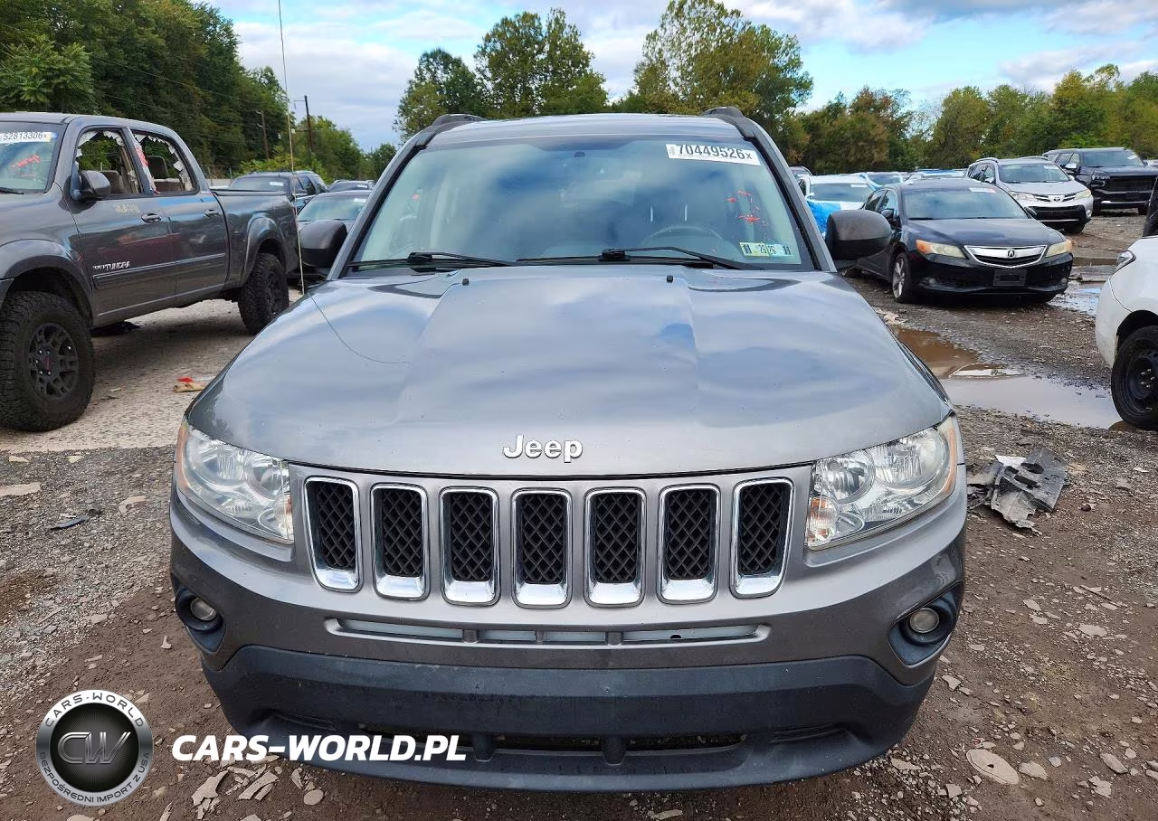 2012 Jeep Compass Latitude VIN:1C4NJDEB5CD514346 - 5
