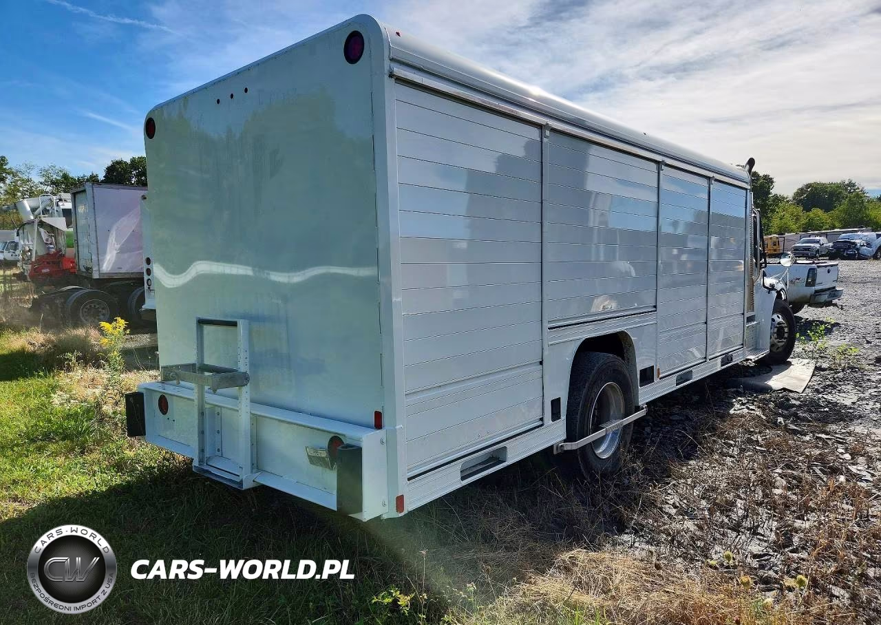 2025 Freightliner Business Class M2 Box Truck VIN:1FVACWFCXSHVV1836 - 3