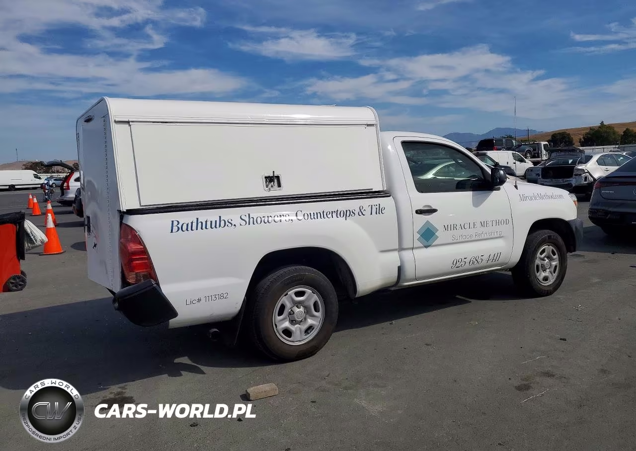 2014 Toyota Tacoma VIN:5TFNX4CN3EX034058 - 3