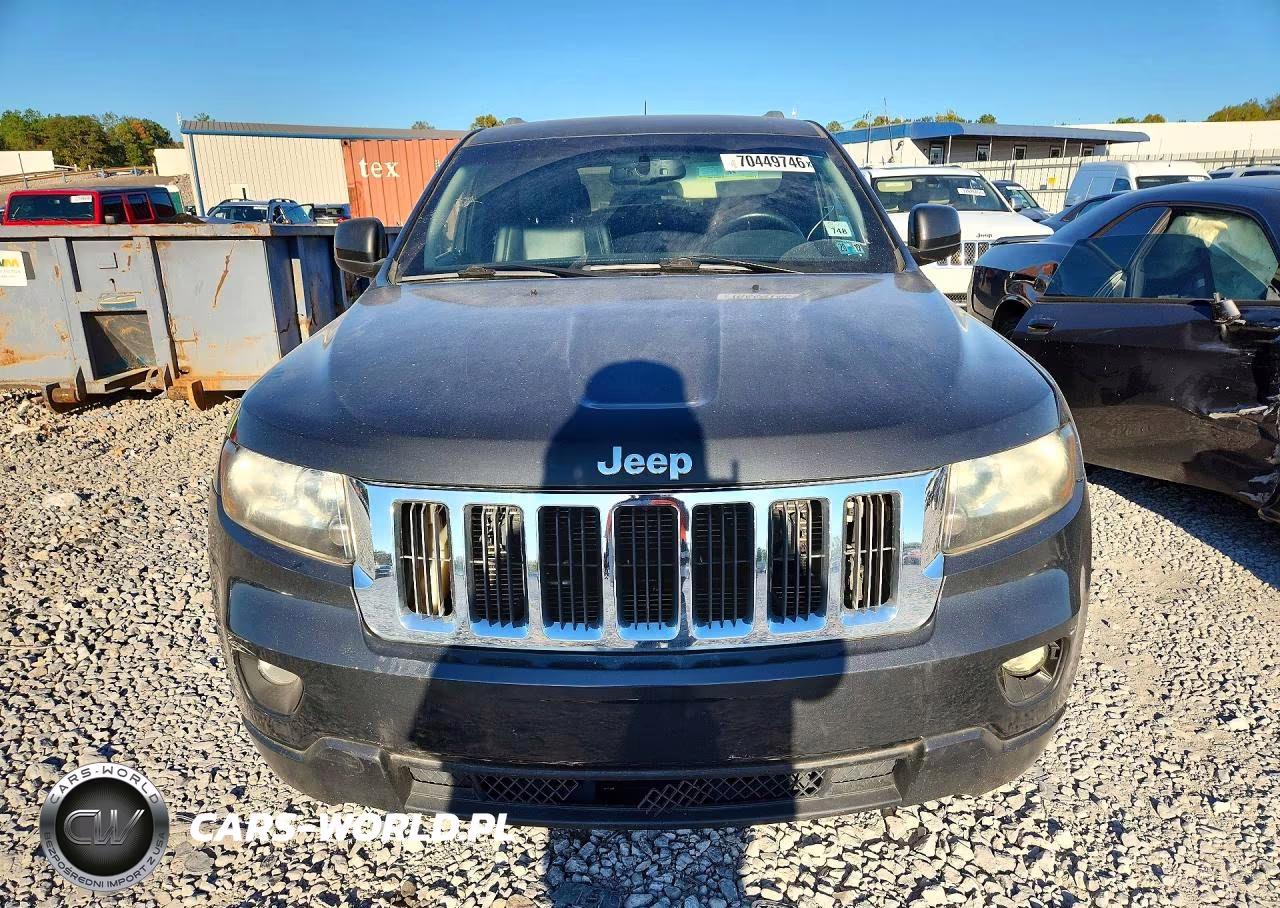 2011 Jeep Grand Cherokee Laredo VIN:1J4RR4GGXBC543715 - 5