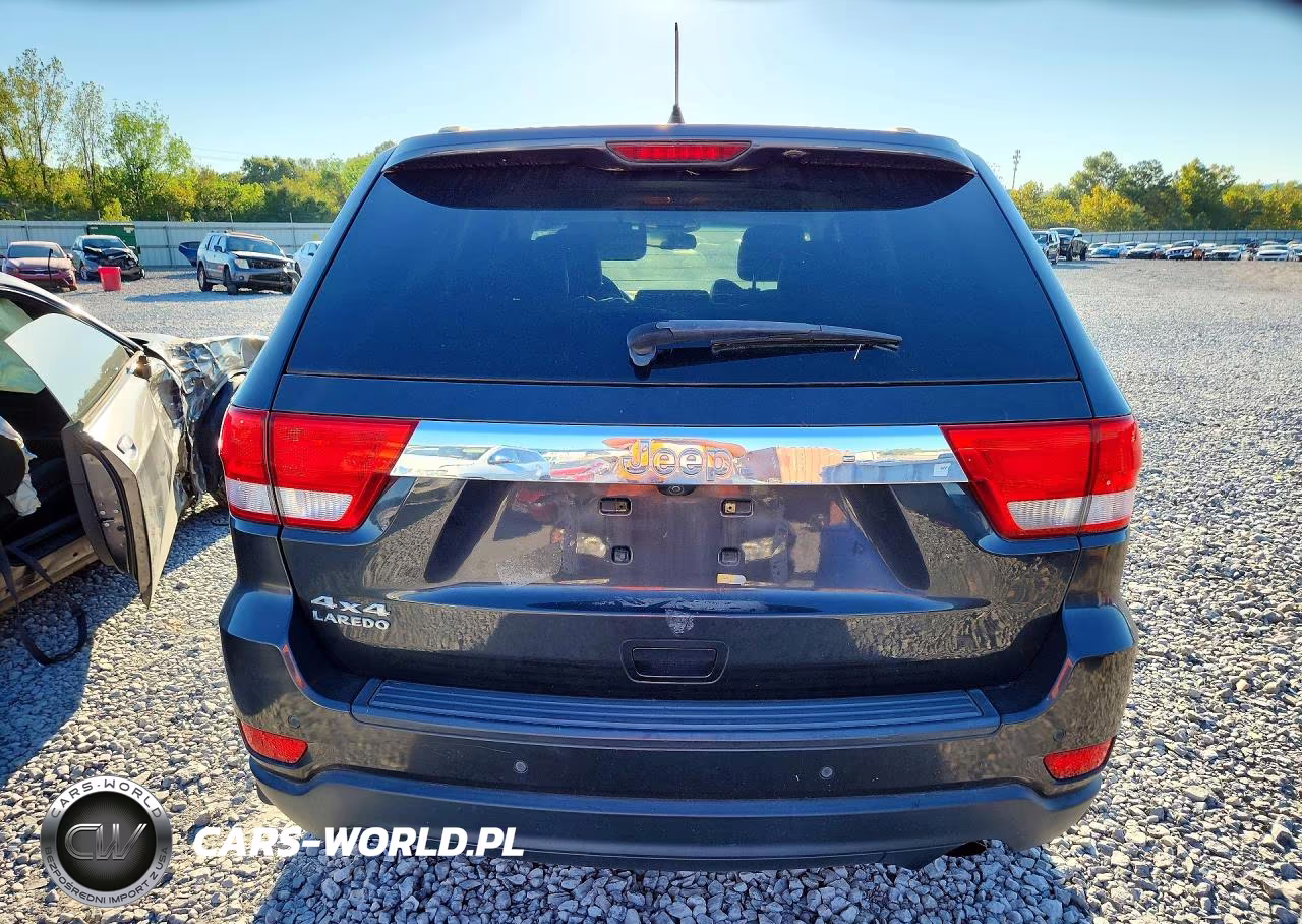 2011 Jeep Grand Cherokee Laredo VIN:1J4RR4GGXBC543715 - 6
