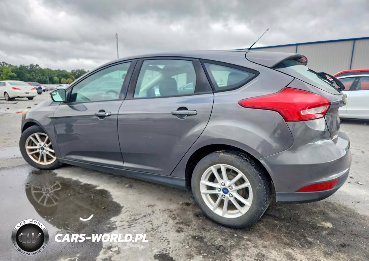 2015 Ford Focus Se VIN:1FADP3K27FL252063 - 2