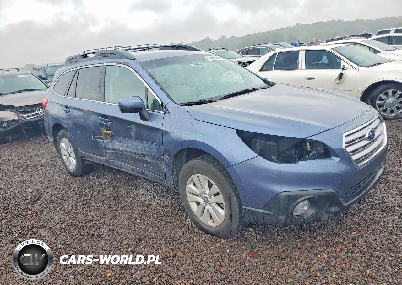 2015 Subaru Outback 2.5I Premium VIN:4S4BSBCCXF3355443 - 4