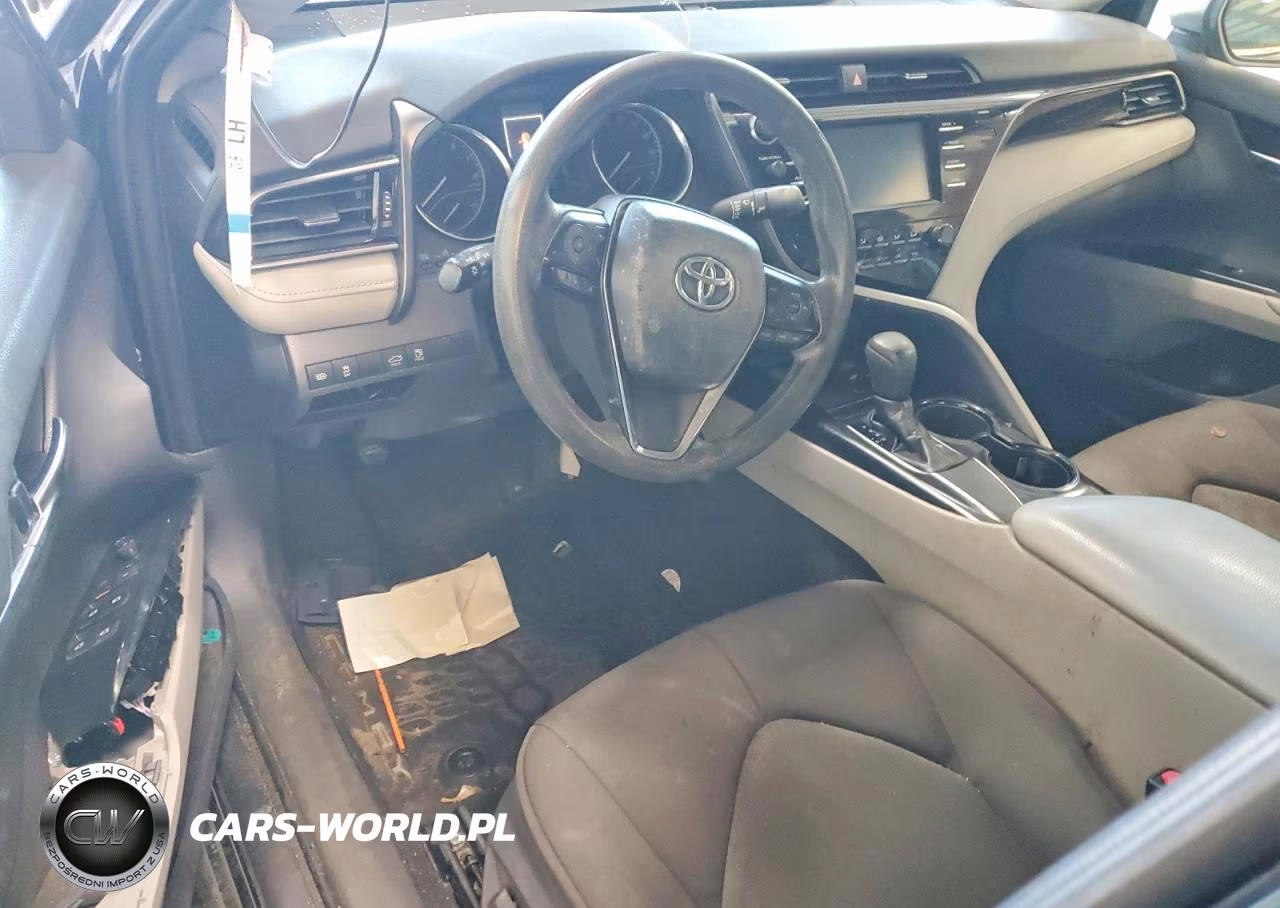 2019 Toyota Camry Le VIN:4T1B11HK8KU270439 - 8