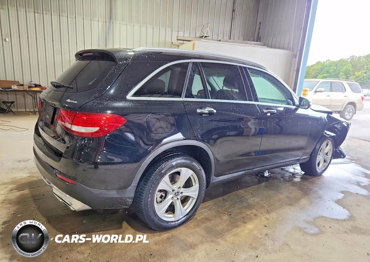 2018 Mercedes-Benz Glc 300 4Matic VIN:WDC0G4KB8JV028256 - 3