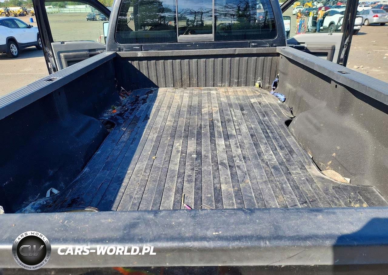 2015 Ford F350 Super Duty VIN:1FTBF3B65FEC39775 - 10