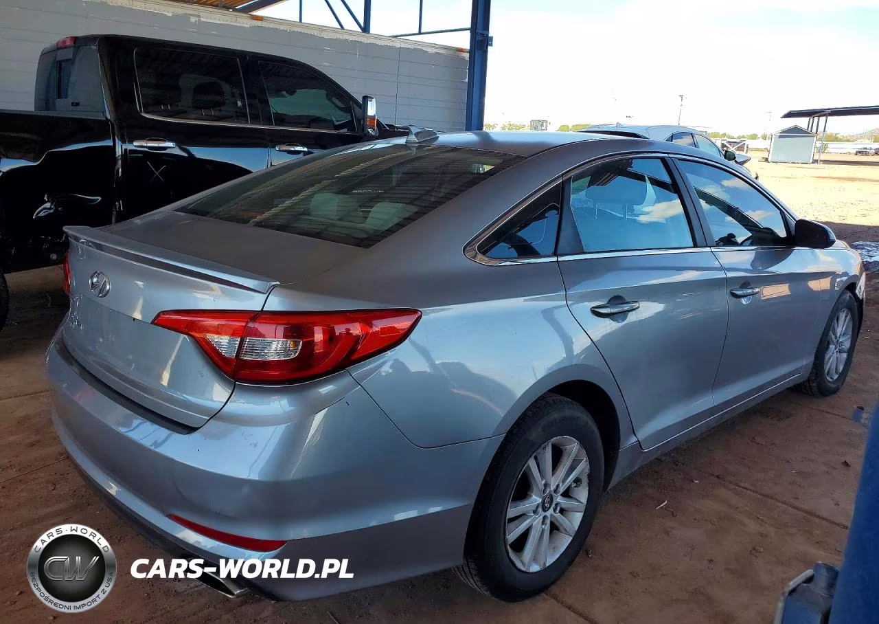 2015 Hyundai Sonata Se VIN:5NPE24AF1FH066286 - 3