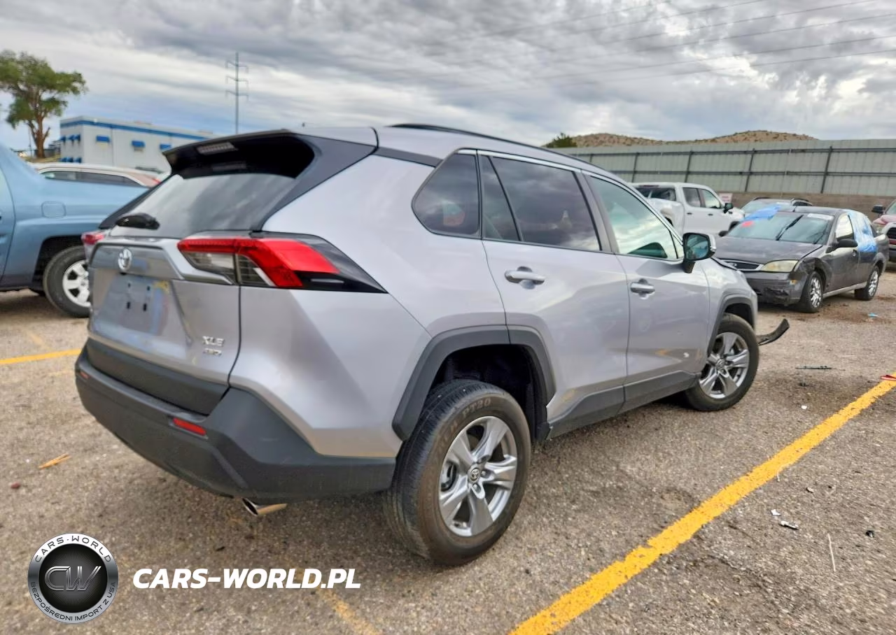 2022 Toyota Rav4 Xle VIN:2T3P1RFV9NC302880 - 3