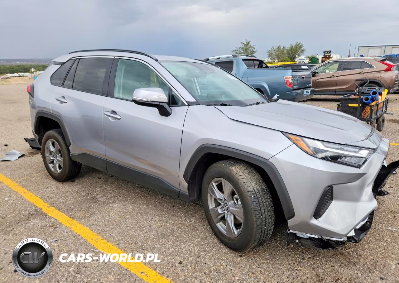 2022 Toyota Rav4 Xle VIN:2T3P1RFV9NC302880 - 4