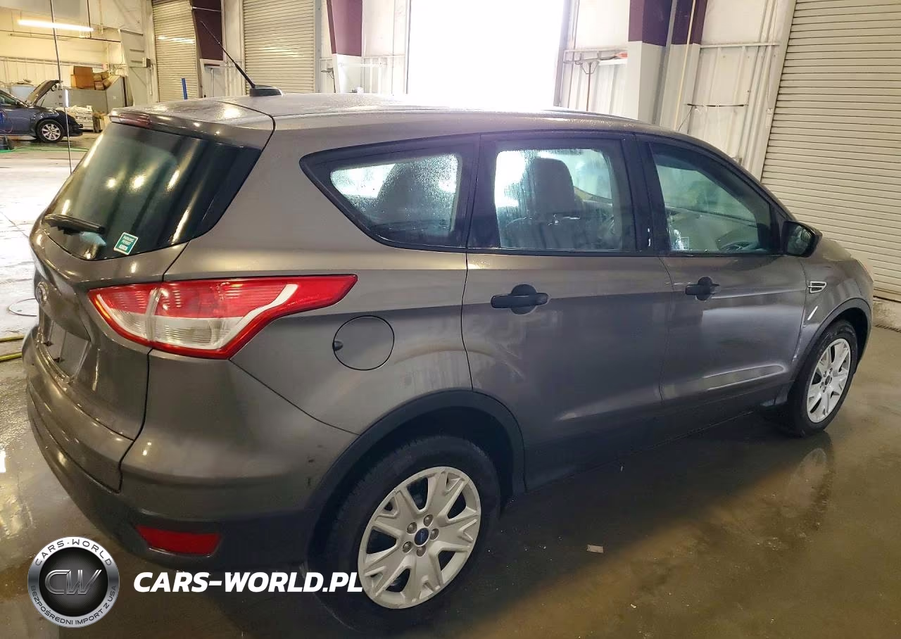 2013 Ford Escape S VIN:1FMCU0F74DUD69749 - 3
