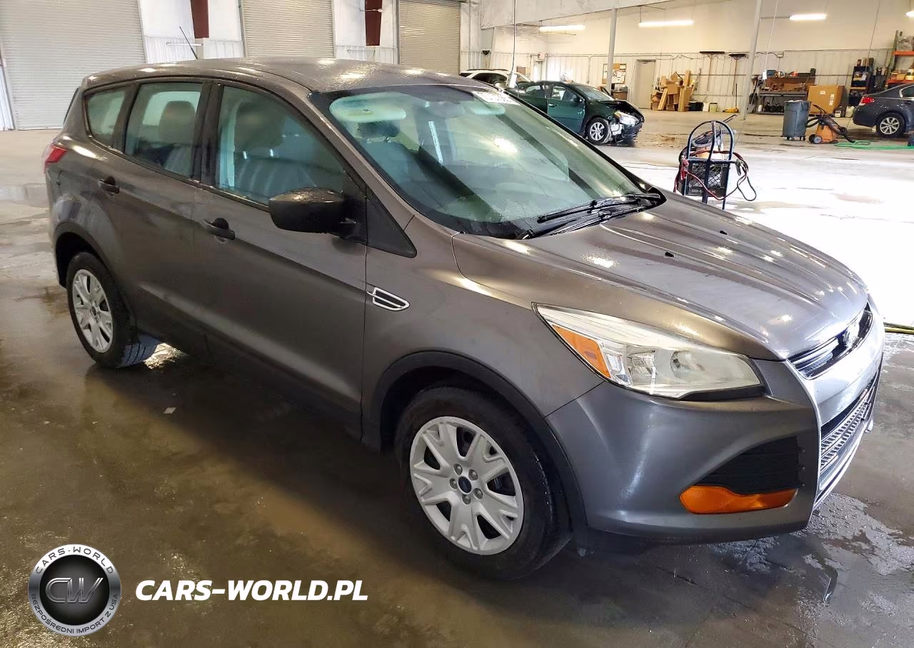 2013 Ford Escape S VIN:1FMCU0F74DUD69749 - 4