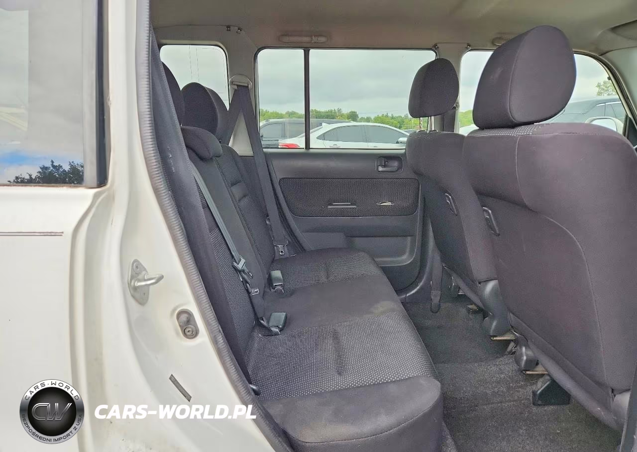 2005 Scion Xb Base VIN:JTLKT324X50197952 - 10