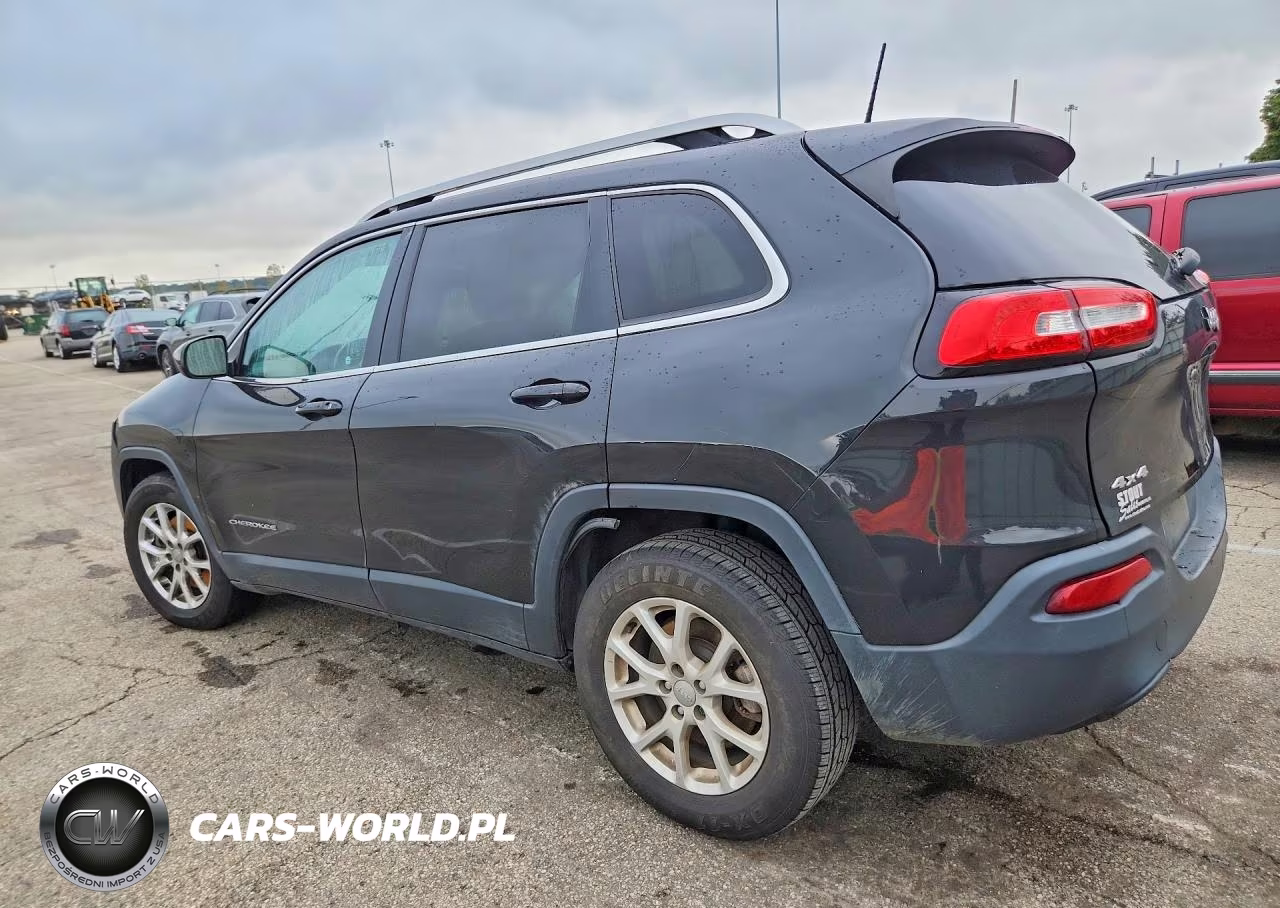 2016 Jeep Cherokee Latitude VIN:1C4PJMCB7GW145009 - 2