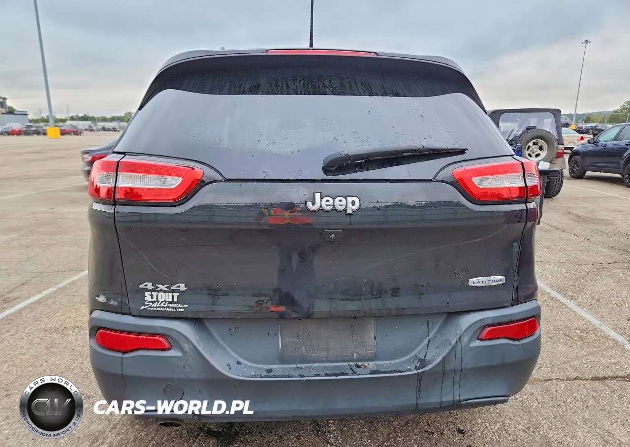 2016 Jeep Cherokee Latitude VIN:1C4PJMCB7GW145009 - 6