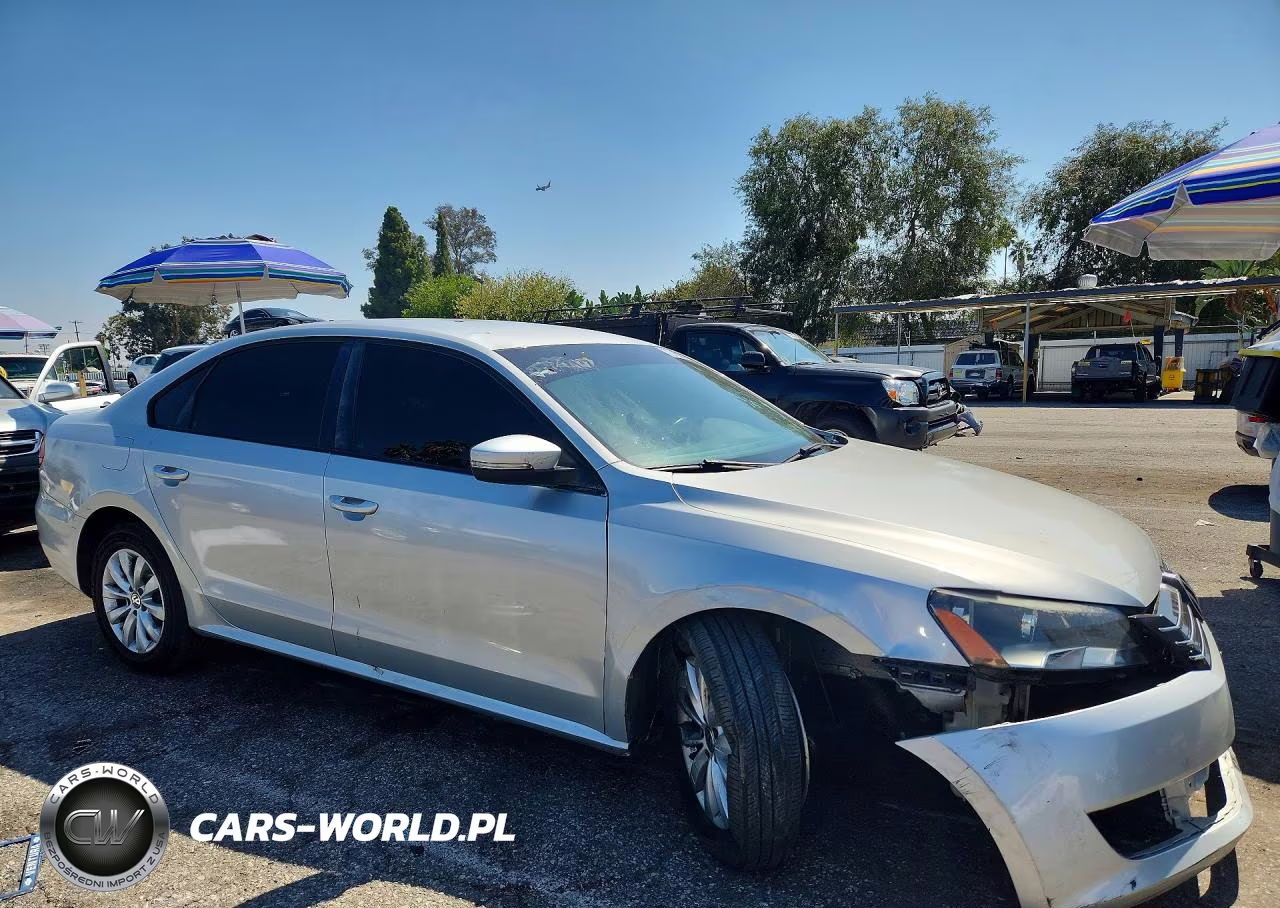 2014 Volkswagen Passat S VIN:1VWAT7A33EC027290 - 4