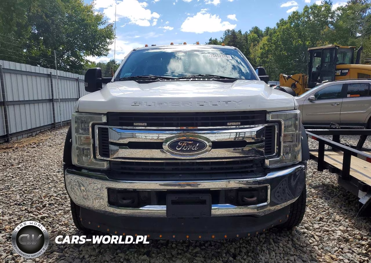 2017 Ford F550 Super Duty Rollback Truck VIN:1FDUF5HT9HEC58541 - 5