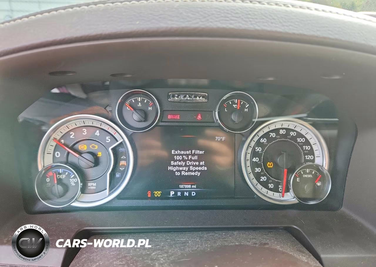 2017 Ram 1500 Laramie VIN:1C6RR7NM9HS568188 - 9