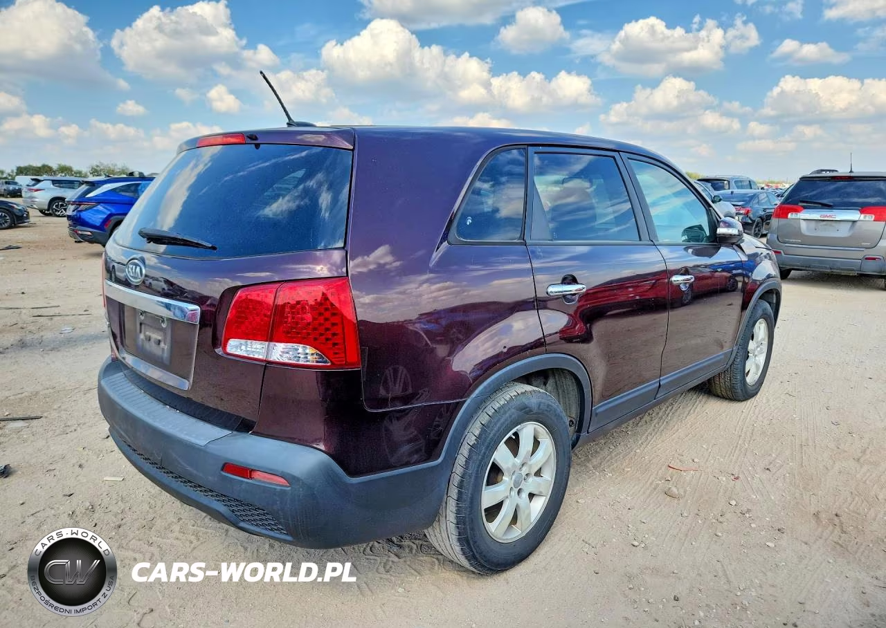 2012 Kia Sorento Lx VIN:5XYKT3A19CG289869 - 3