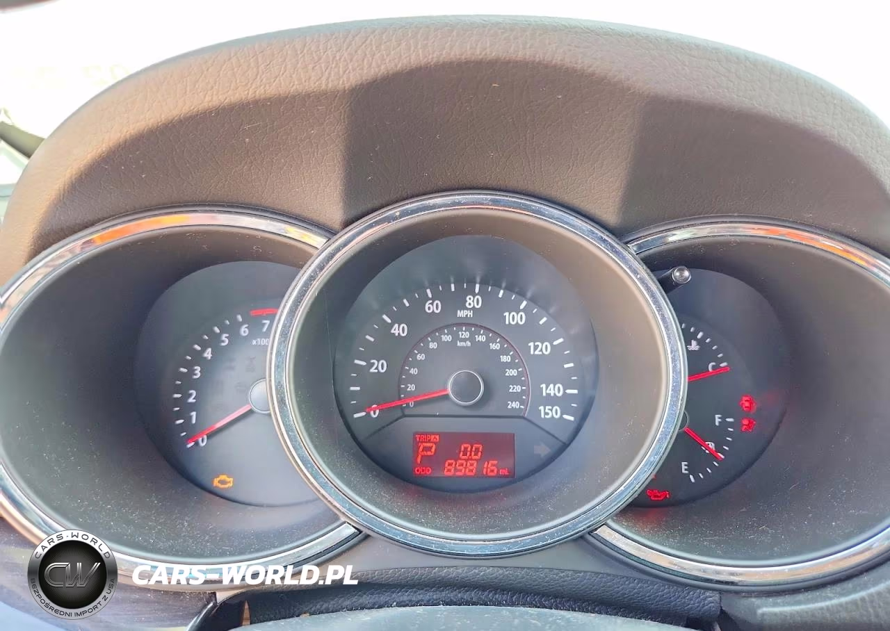 2012 Kia Sorento Lx VIN:5XYKT3A19CG289869 - 9