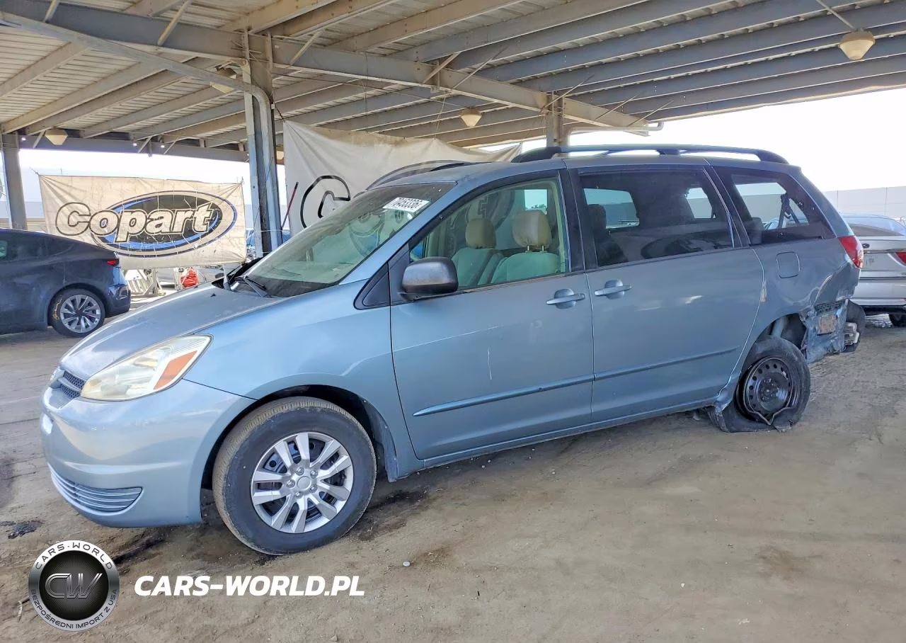 2004 Toyota Sienna Le 7 Passenger