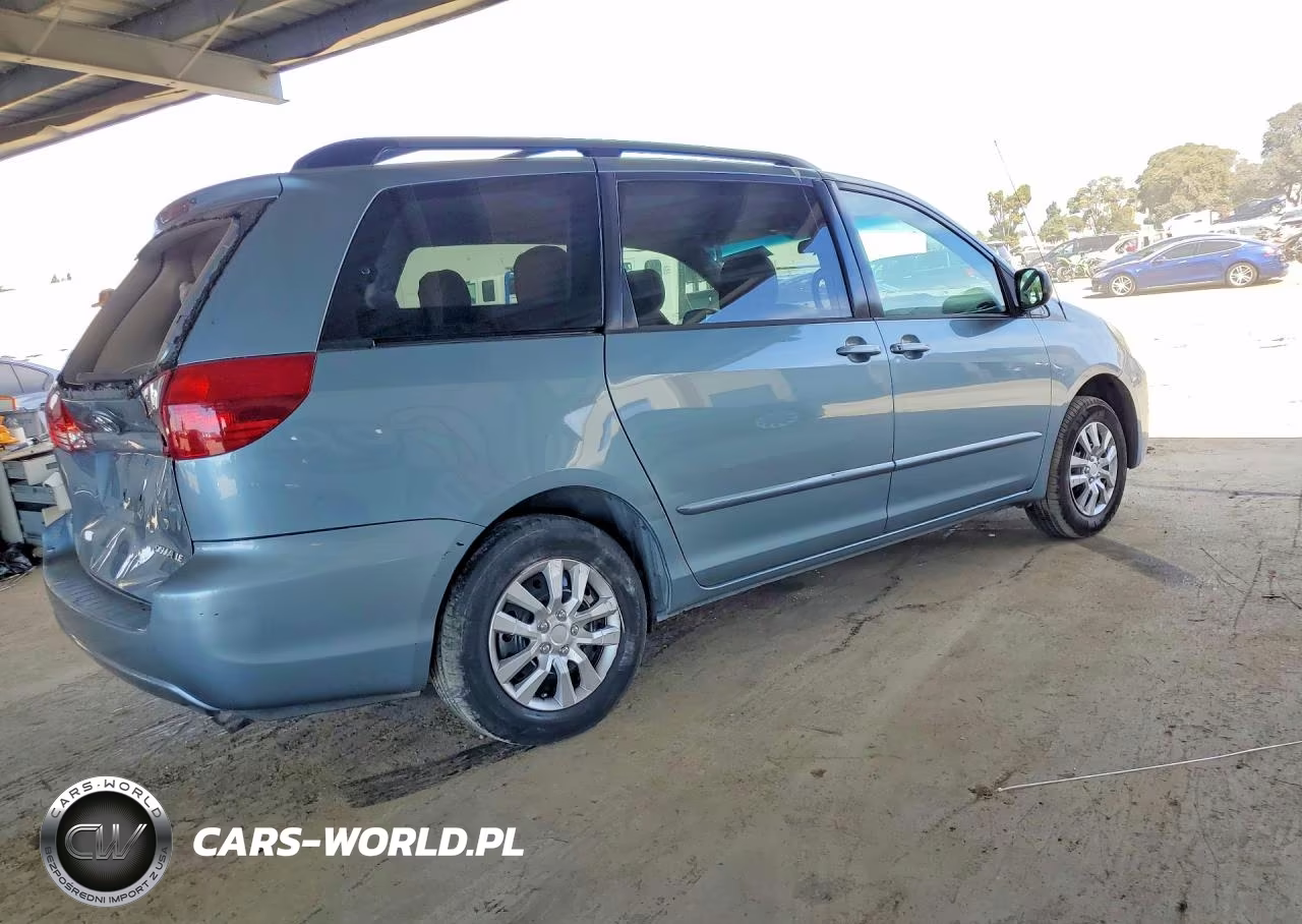 2004 Toyota Sienna Le 7 Passenger VIN:5TDZA23C94S216437 - 3