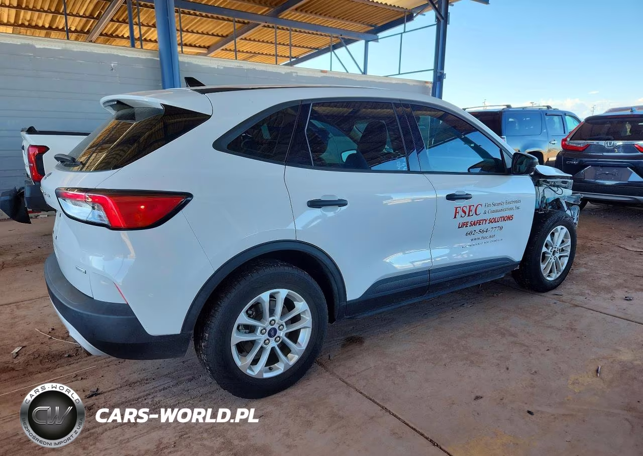 2020 Ford Escape S VIN:1FMCU0F67LUA35799 - 3