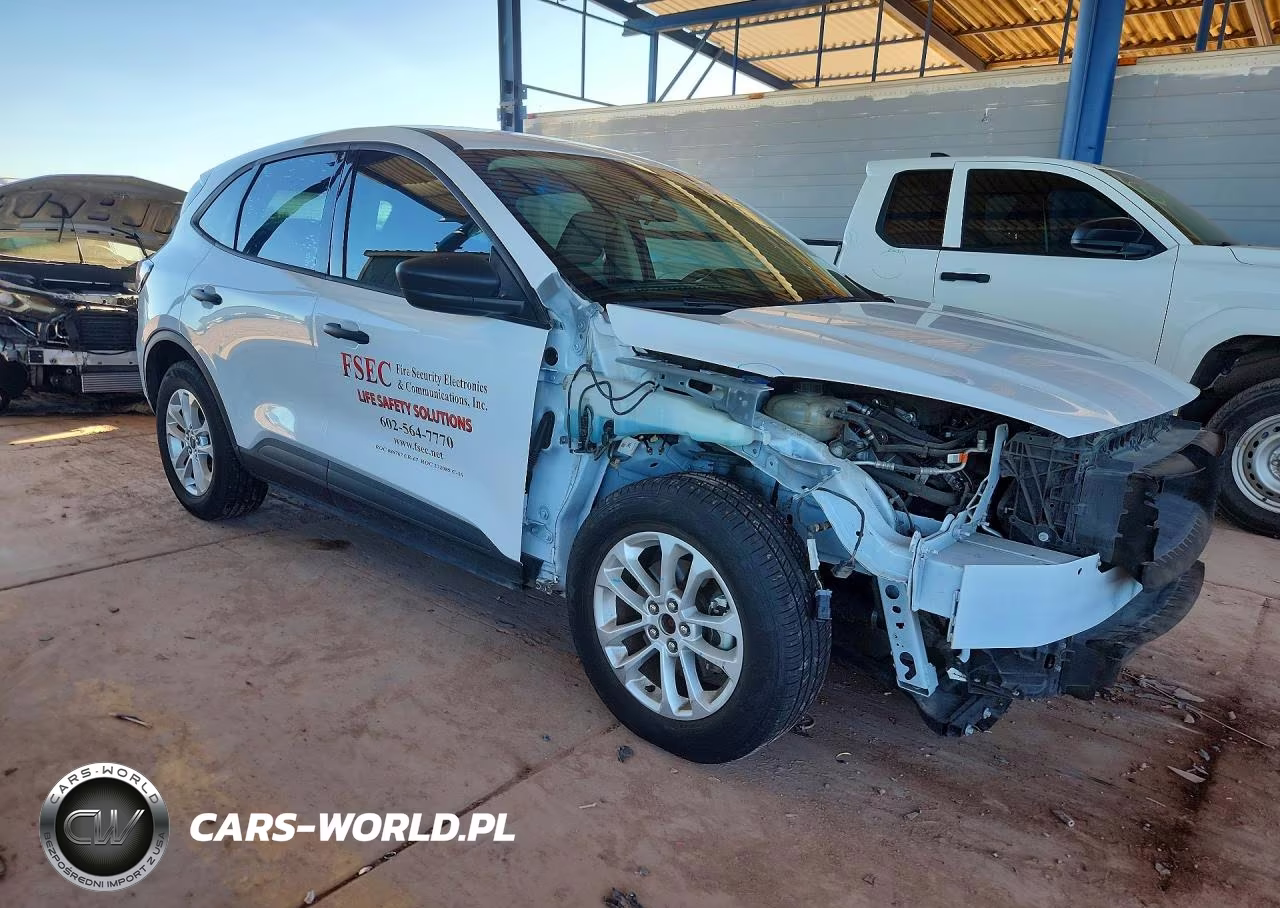 2020 Ford Escape S VIN:1FMCU0F67LUA35799 - 4