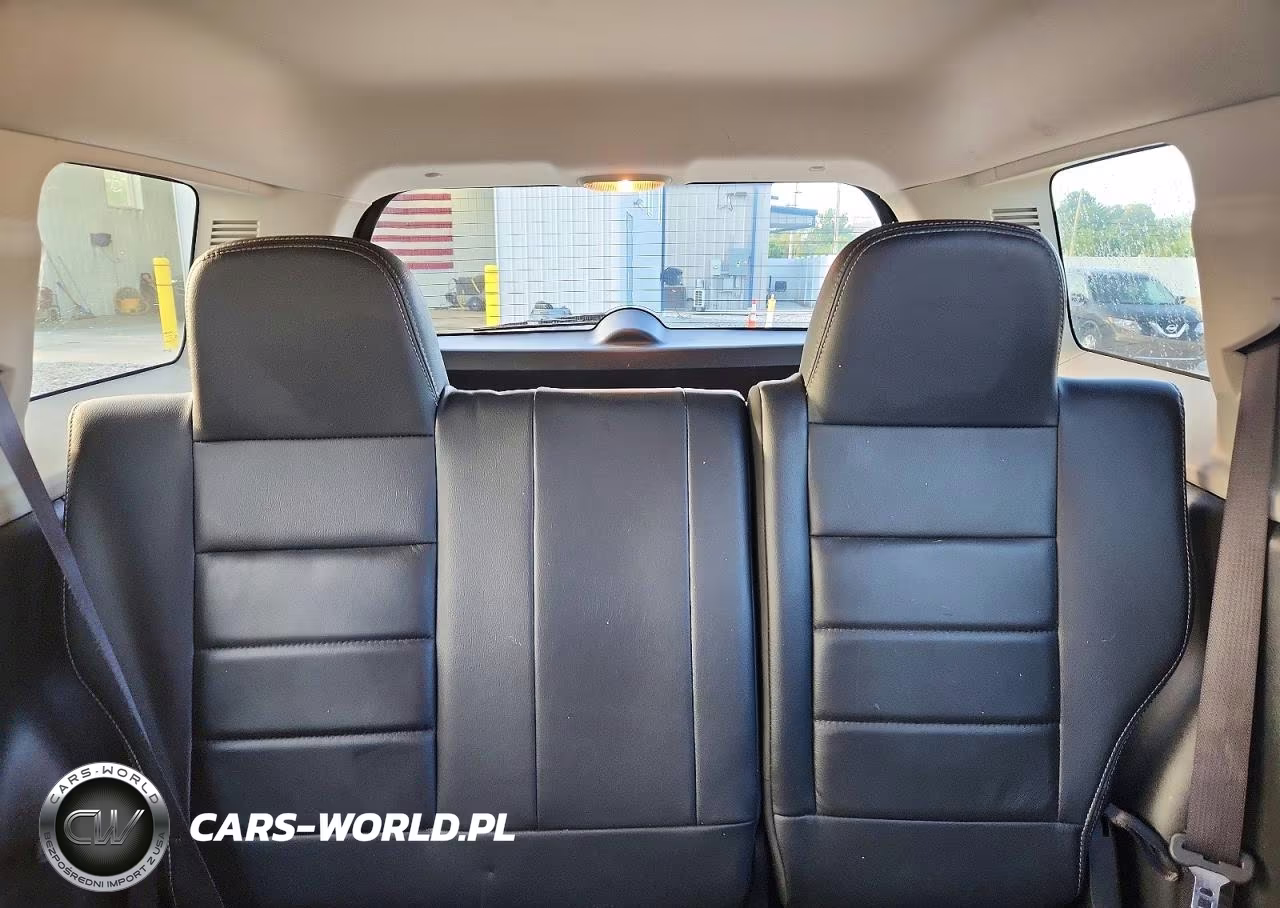 2016 Jeep Patriot Latitude VIN:1C4NJRFB2GD739714 - 10
