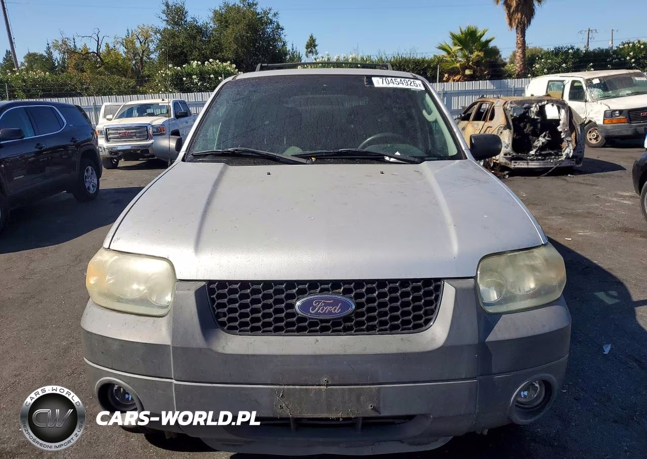 2005 Ford Escape Xlt VIN:1FMCU03155KC23034 - 5