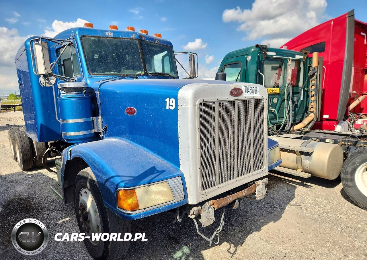 1995 Peterbilt 377 Semi Truck VIN:1XPCD68X4SD378001 - 4