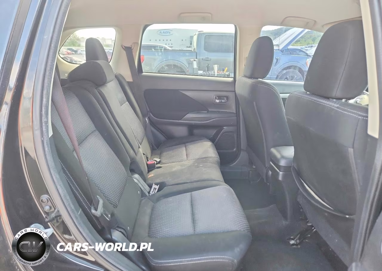 2018 Mitsubishi Outlander Se VIN:JA4AZ3A34JZ041677 - 11