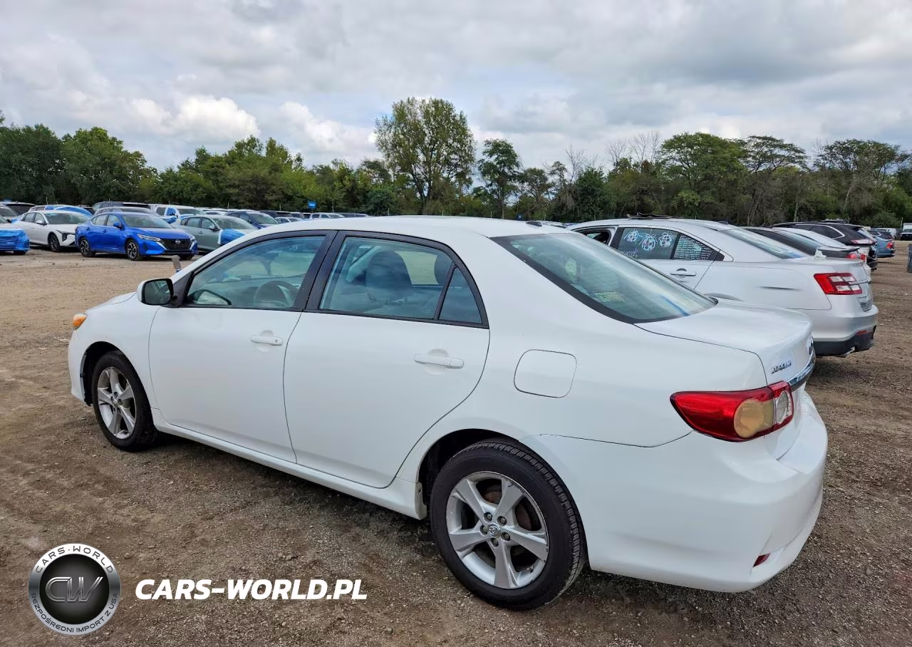 2011 Toyota Corolla Le VIN:2T1BU4EE8BC582866 - 2