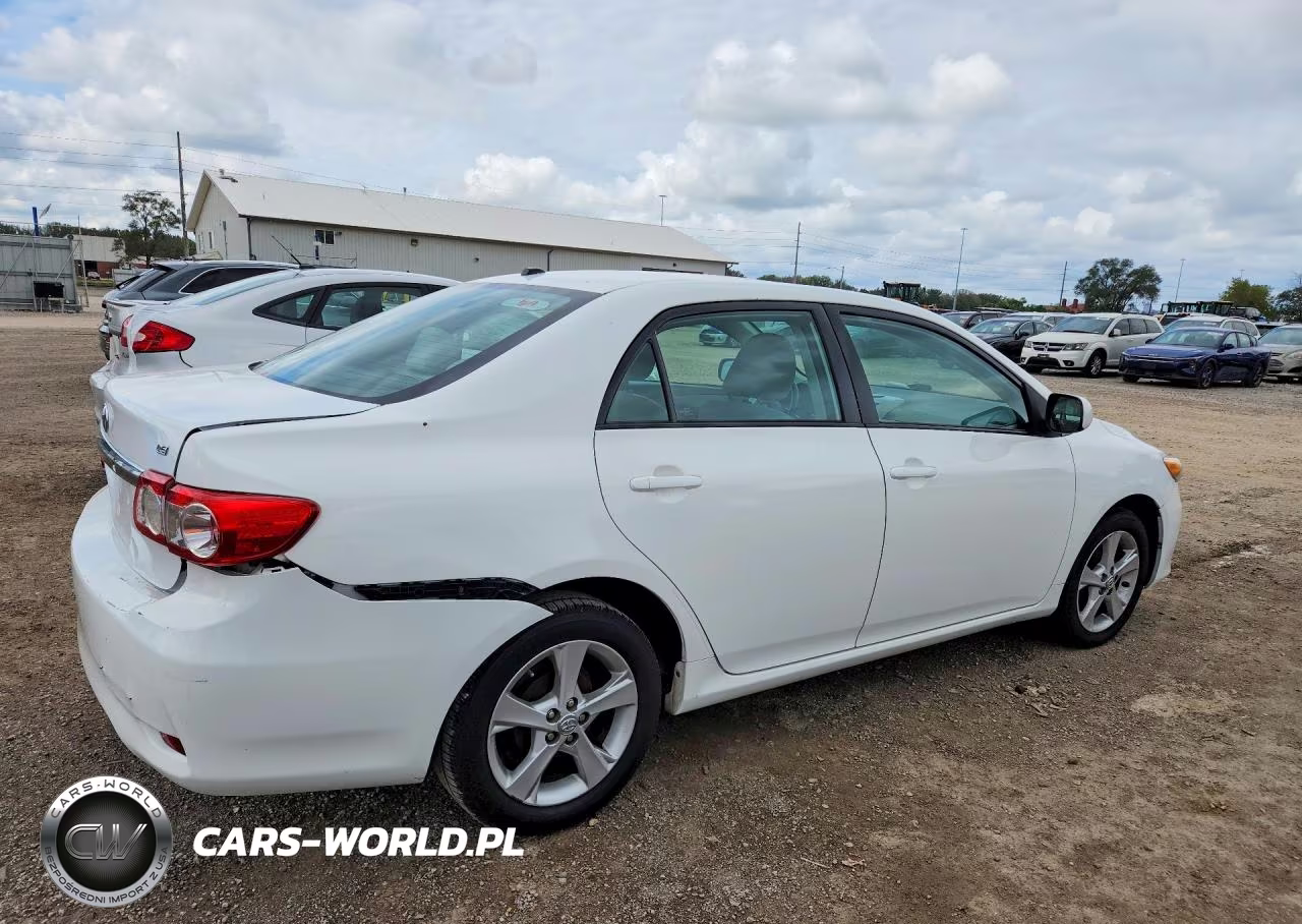 2011 Toyota Corolla Le VIN:2T1BU4EE8BC582866 - 3