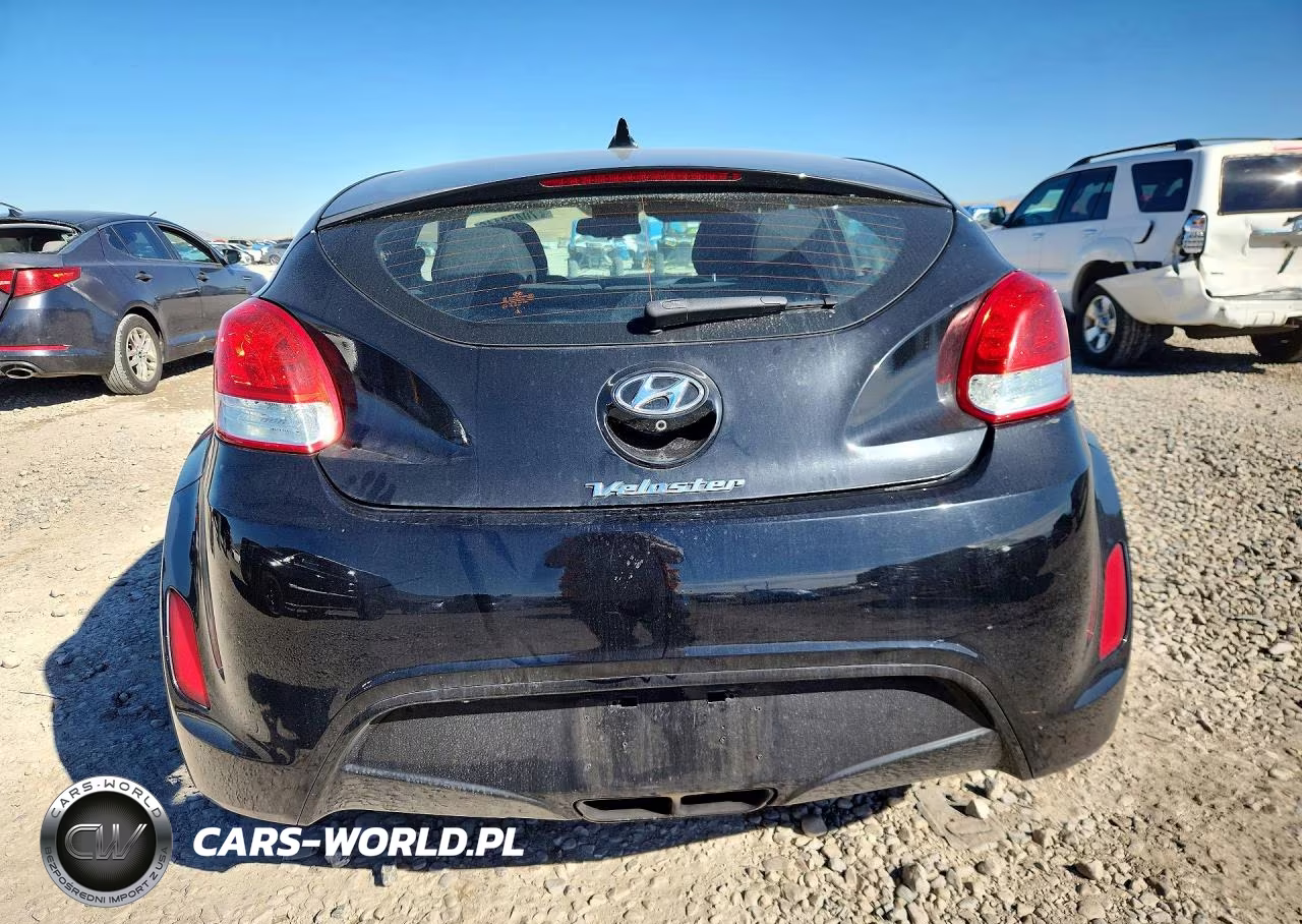 2017 Hyundai Veloster Value Edition VIN:KMHTC6AD1HU316032 - 6