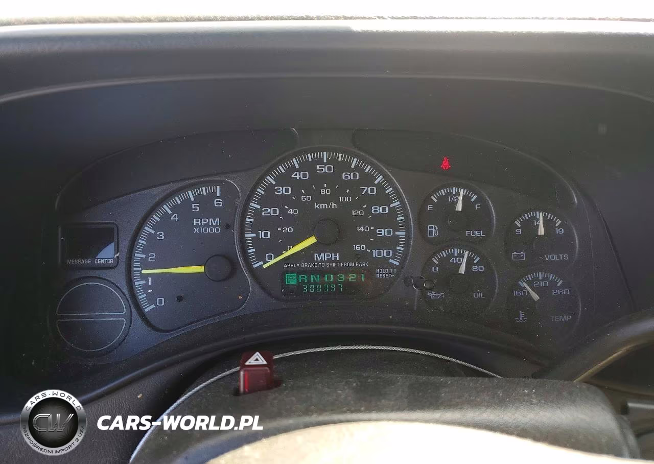 2000 Chevrolet Suburban K1500 VIN:3GNFK16T0YG139443 - 9