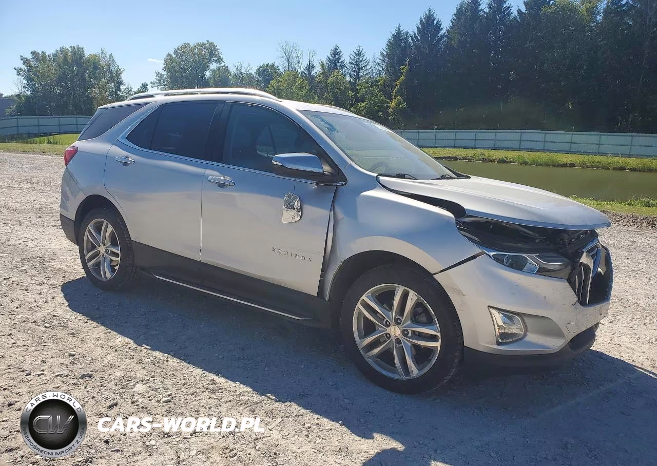 2018 Chevrolet Equinox Premier VIN:3GNAXWEX7JL364498 - 4
