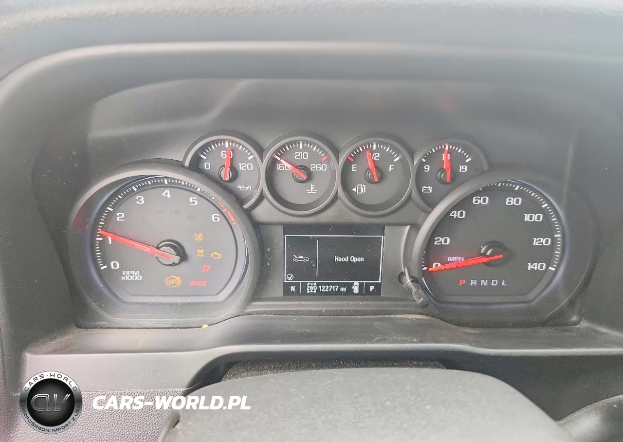 2019 Chevrolet Silverado K1500 Custom VIN:3GCPYBEH1KG141708 - 9