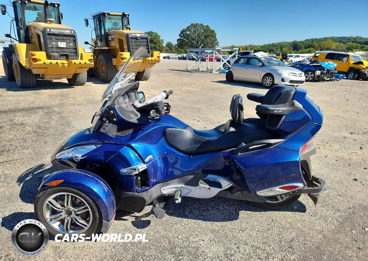 2011 Can-Am Spyder Roadster Rt VIN:2BXJBKC14BV000646 - 3
