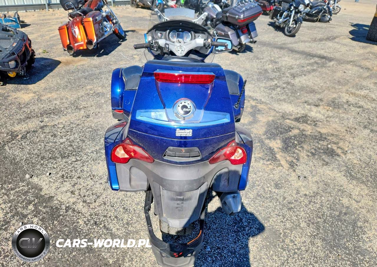 2011 Can-Am Spyder Roadster Rt VIN:2BXJBKC14BV000646 - 4