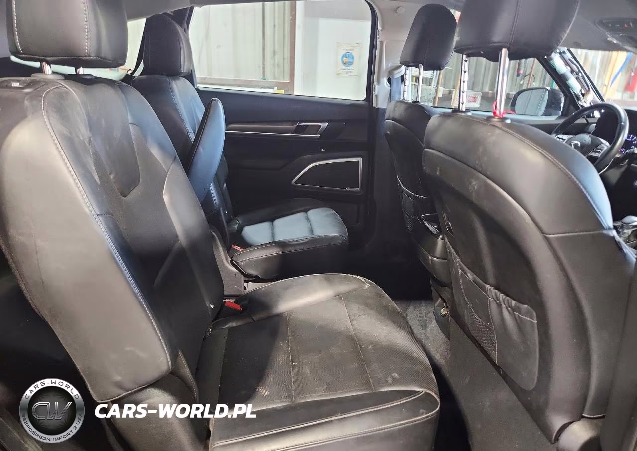 2021 Kia Telluride S VIN:5XYP64HC6MG141268 - 11