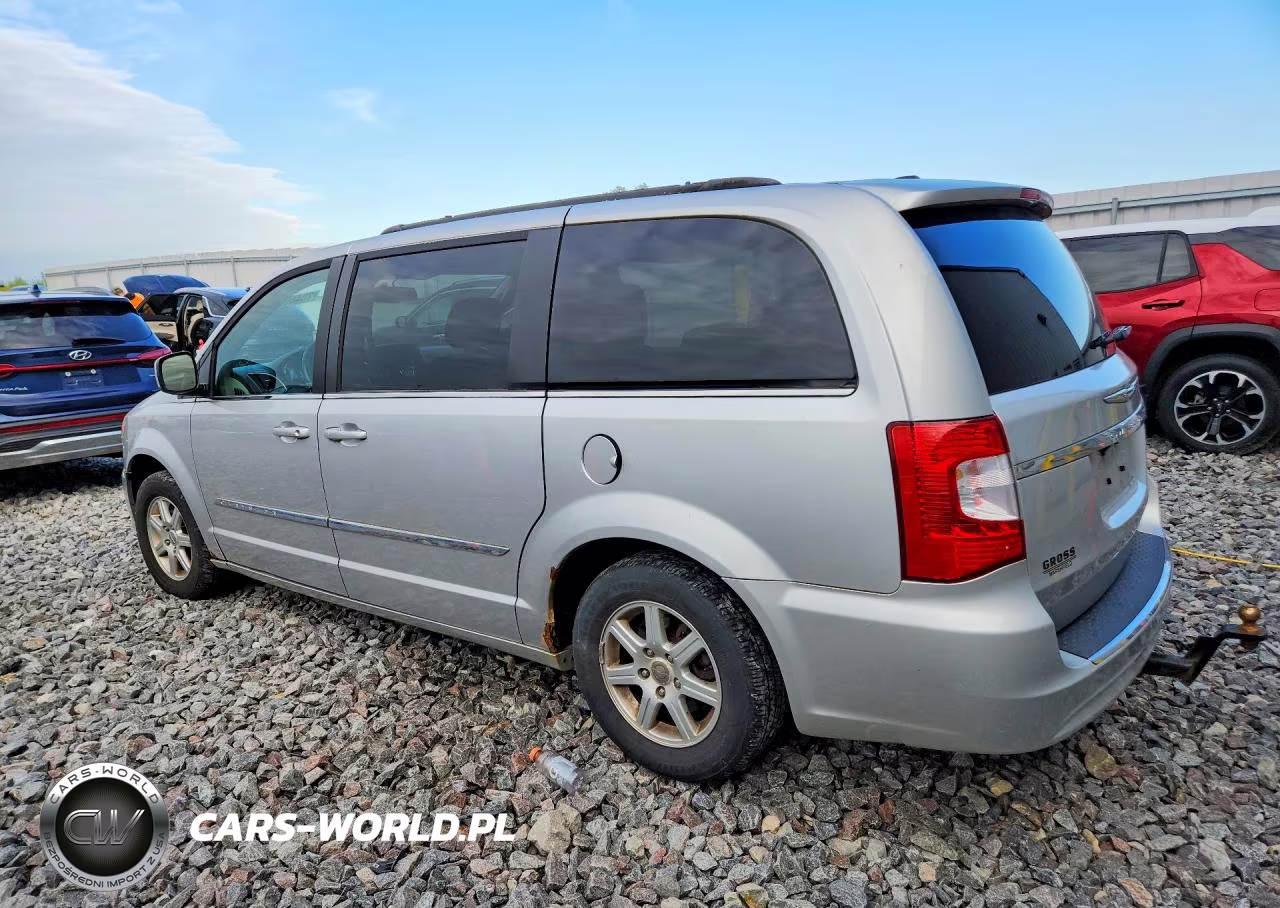 2011 Chrysler Town & Country Touring VIN:2A4RR5DG7BR768417 - 2