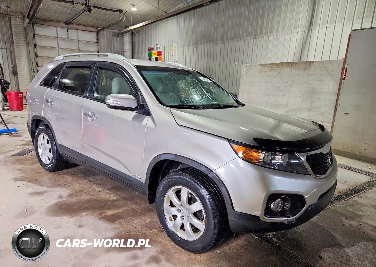 2013 Kia Sorento Lx VIN:5XYKTCA61DG394788 - 4