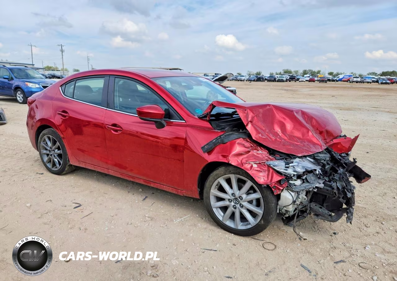 2018 Mazda 3 Touring VIN:3MZBN1V31JM230273 - 4