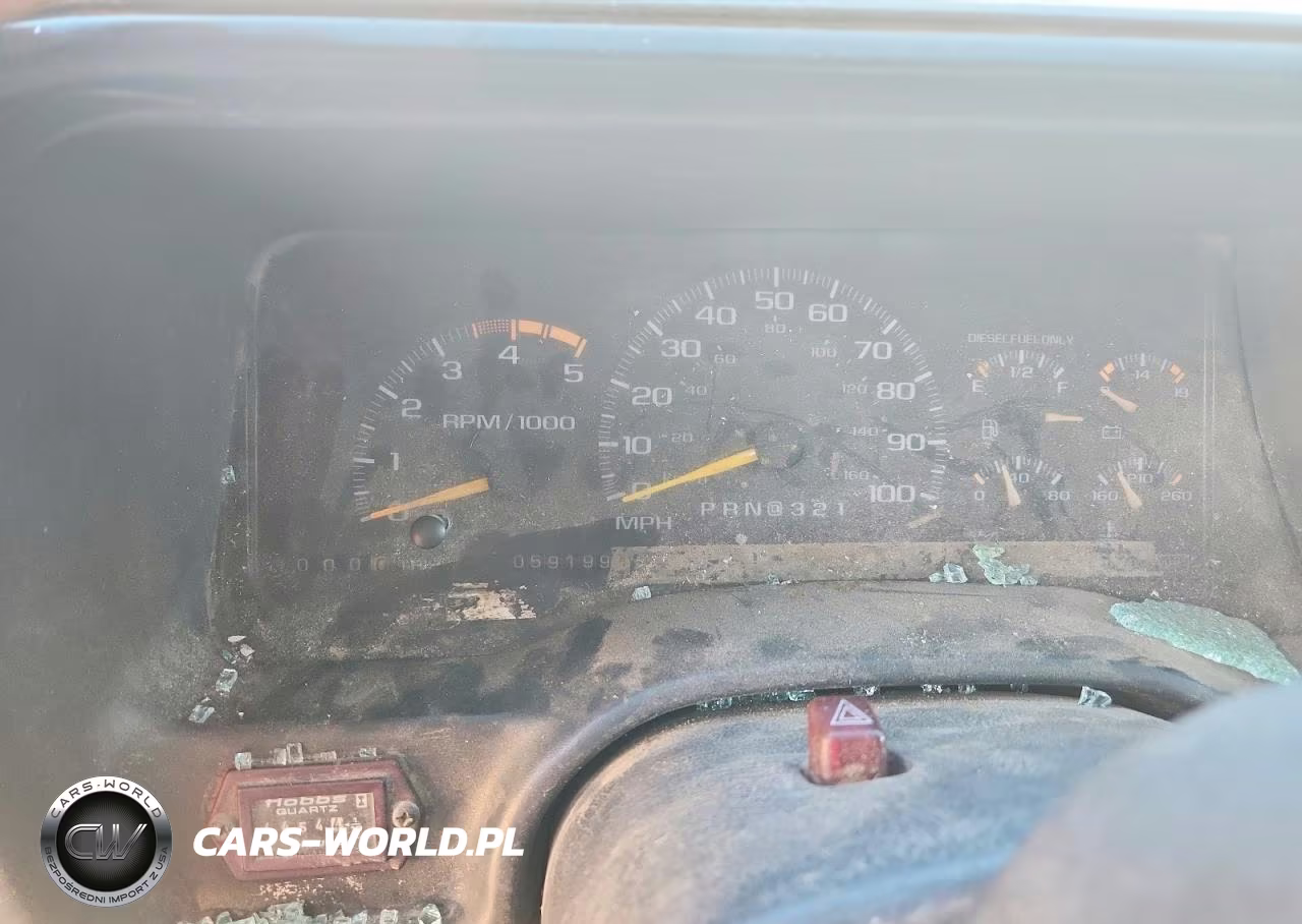 2000 Chevrolet Gmt-400 Dump Truck VIN:1GBKC34FXYF435640 - 9