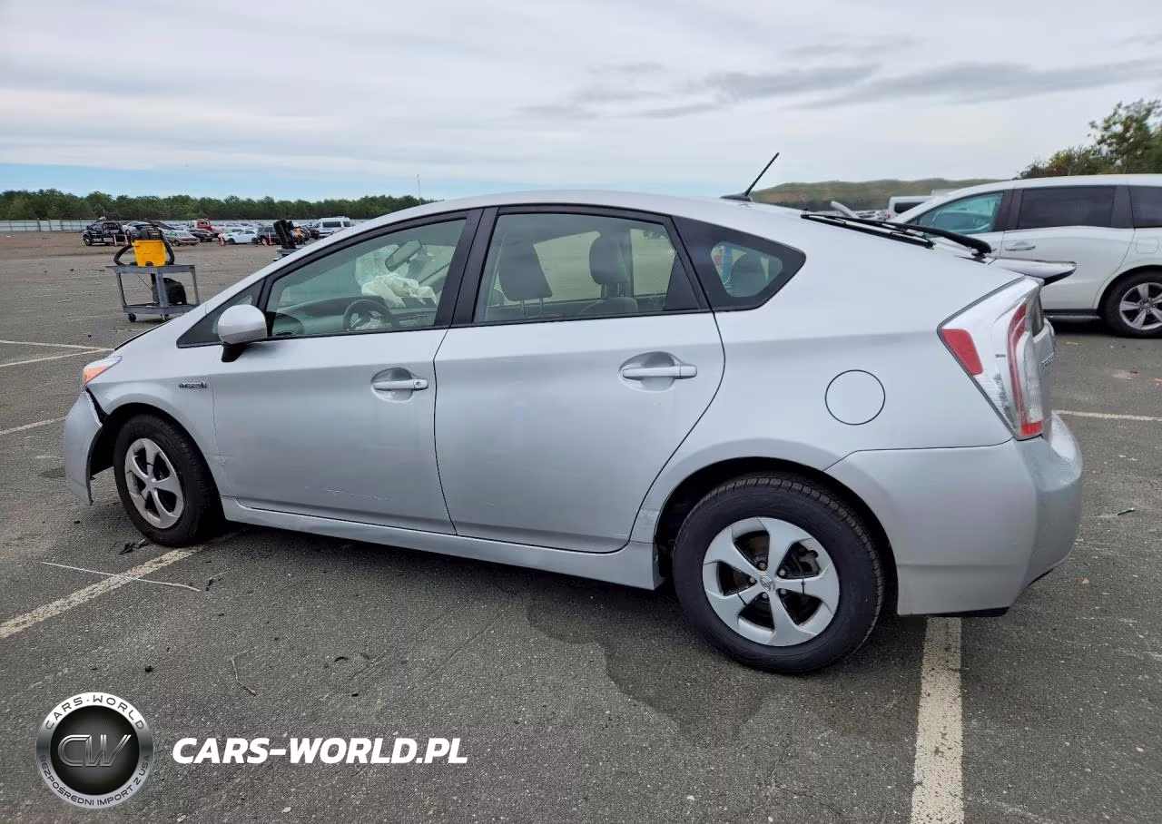 2012 Toyota Prius Three VIN:JTDKN3DU6C5502947 - 2