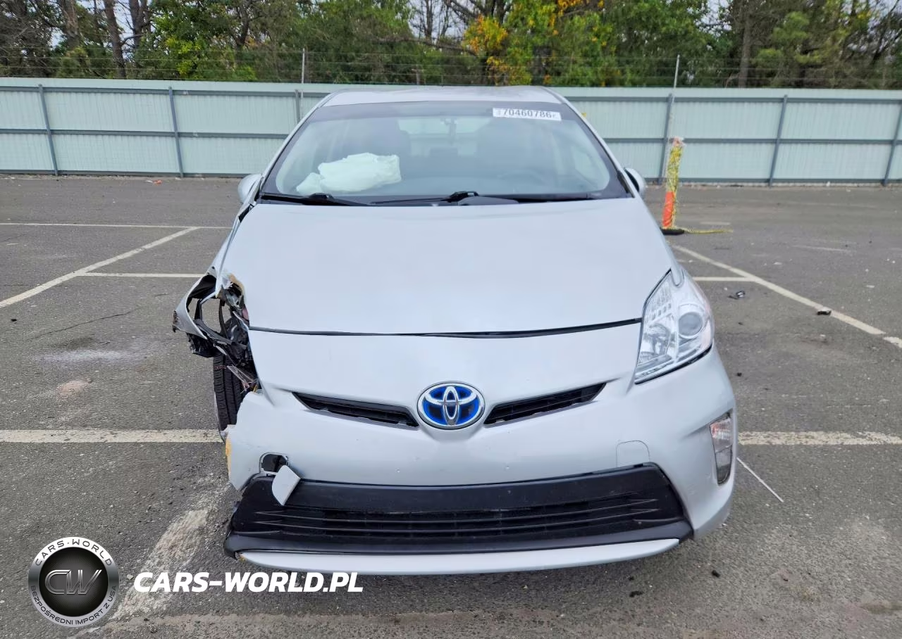 2012 Toyota Prius Three VIN:JTDKN3DU6C5502947 - 5