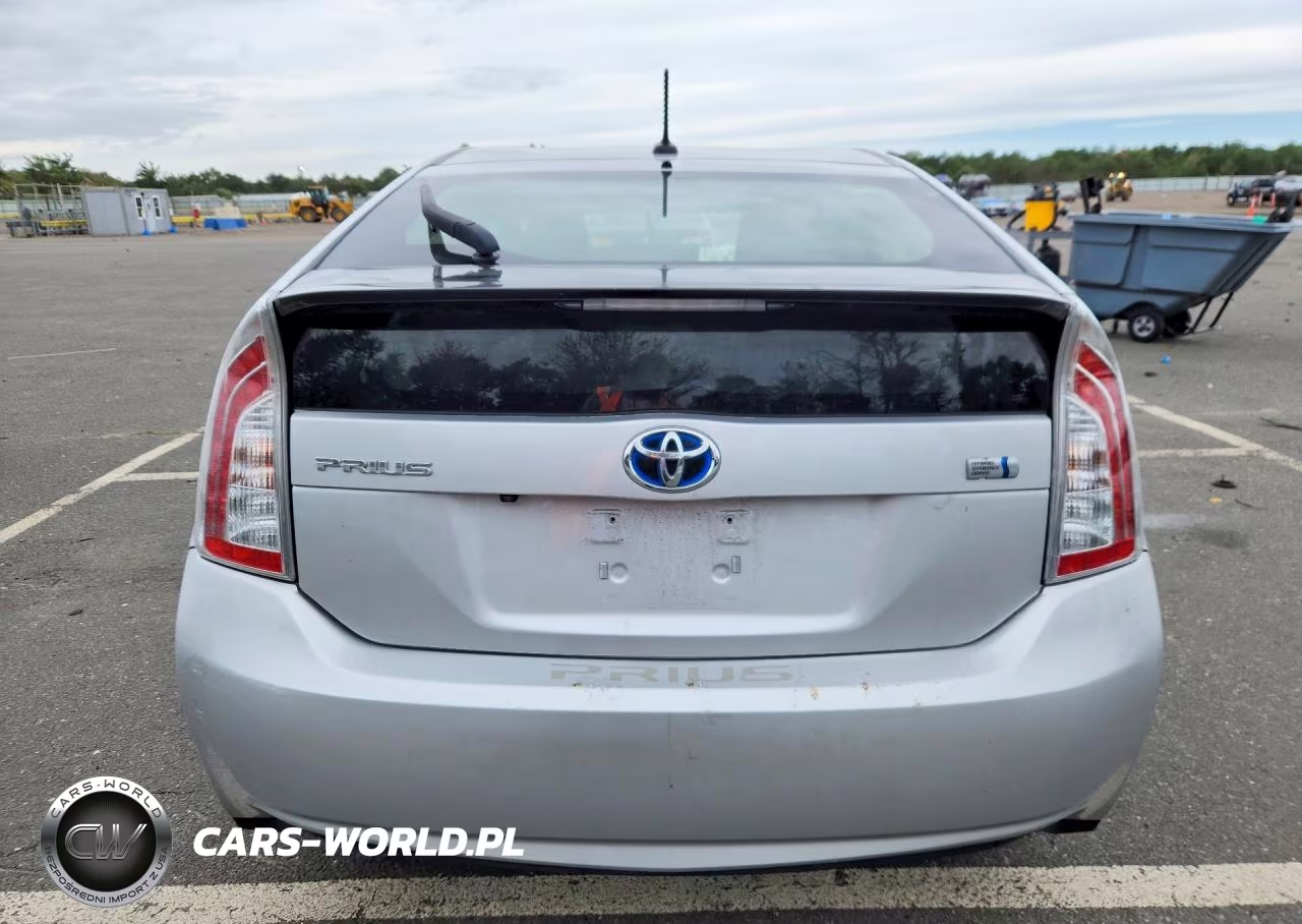 2012 Toyota Prius Three VIN:JTDKN3DU6C5502947 - 6