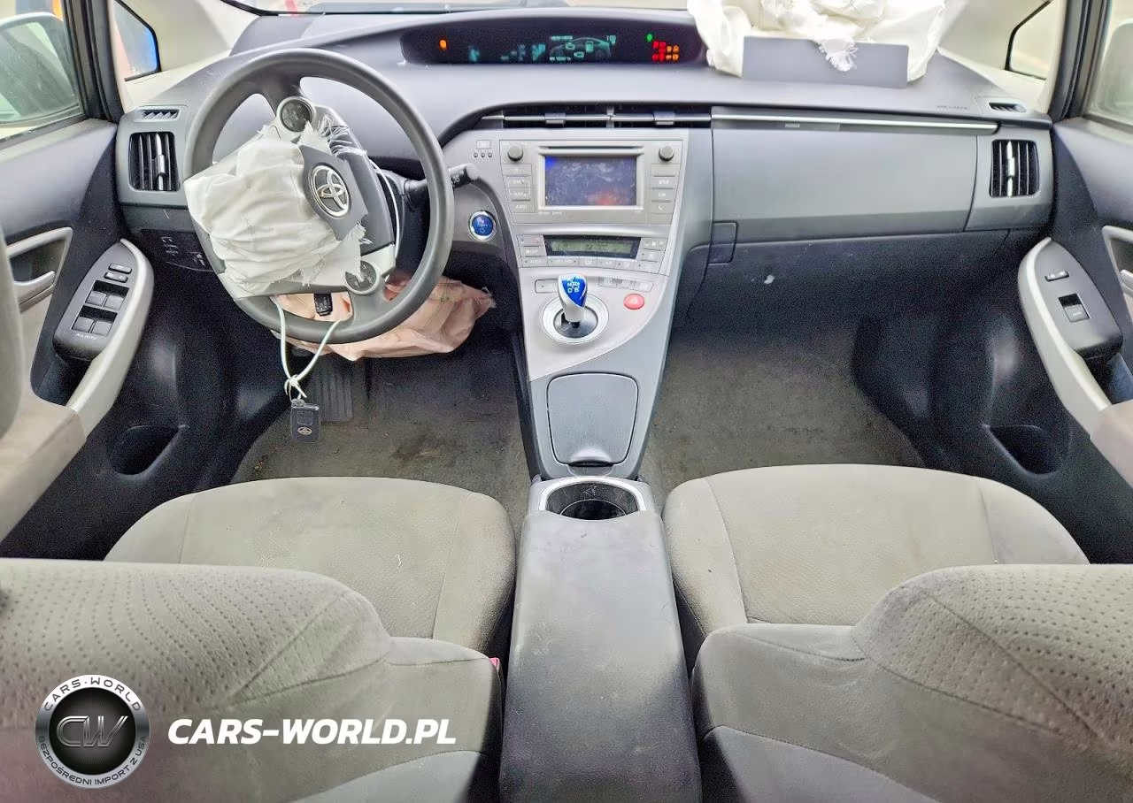2012 Toyota Prius Three VIN:JTDKN3DU6C5502947 - 8
